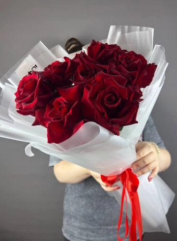 Монобукет из 5 французских роз от интернет-магазина цветов в 