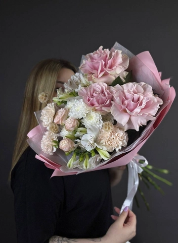 Авторский букет «Любовный синдром» от интернет-магазина цветов в 