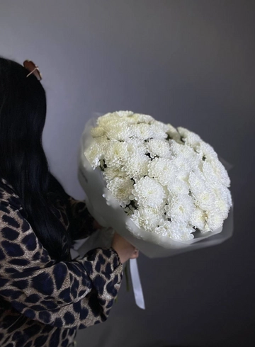 Монобукет из белой хризантемы «Снежная звезда» от интернет-магазина цветов в 