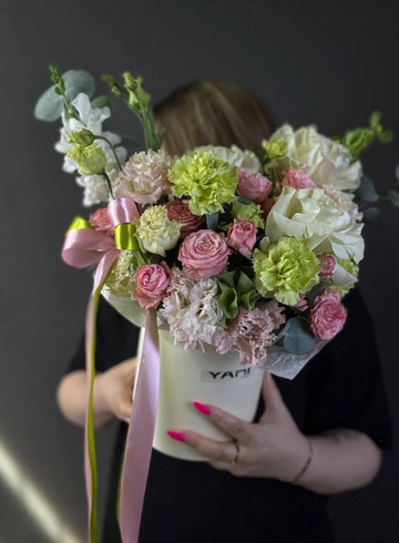 Композиция «Искусство Этюда» от интернет-магазина цветов в 