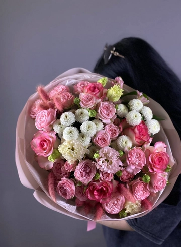 Сборный букет «Брусника в саду» от интернет-магазина цветов в 