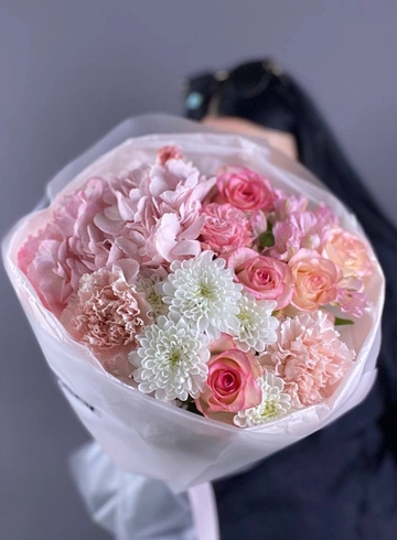 Сборный букет «Сочный персик» от интернет-магазина цветов в 