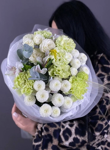 Сборный букет «Сандерсония» от интернет-магазина цветов в 