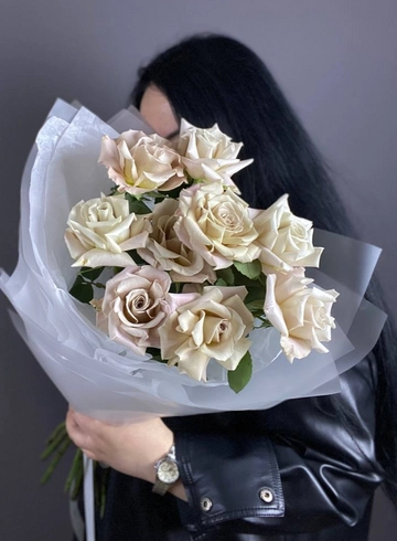 Монобукет из роз «Мента» от интернет-магазина цветов в 