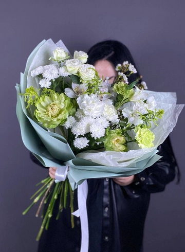 Сборный букет «Искушение» от интернет-магазина цветов в 