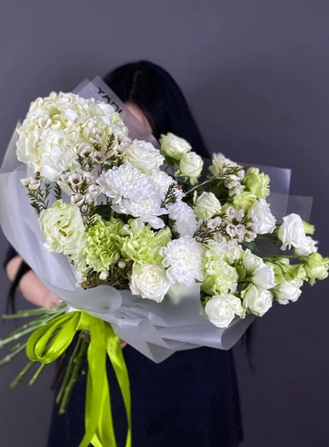 Авторский букет «Прага» от интернет-магазина цветов в 