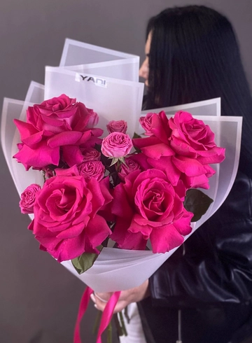 Дуобукет из роз &laquo;Вишневый сад&raquo; от интернет-магазина цветов в 