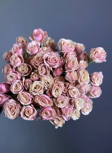 Монобукет из кустовых роз «Дестени» от интернет-магазина цветов в 