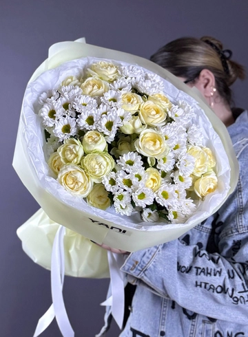 Сборный букет “Облачная нежность» от интернет-магазина цветов в 