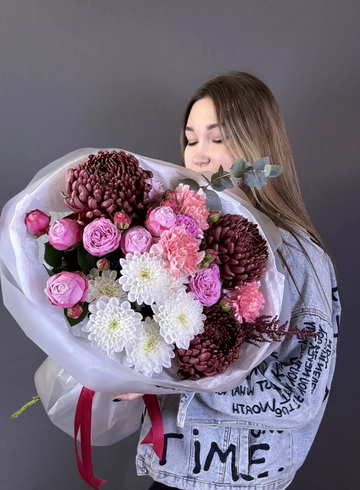 Сборный букет «Первый поцелуй» от интернет-магазина цветов в 