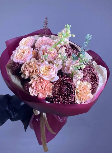 Сборный букет «Романтика» от интернет-магазина цветов в 